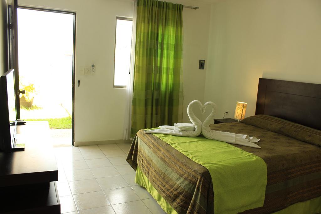 Maya Vacanze Calle 4 Akumal Bagian luar foto