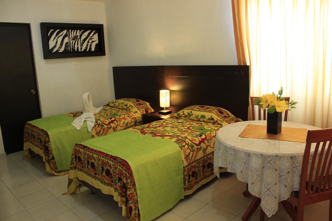 Maya Vacanze Calle 4 Akumal Bagian luar foto